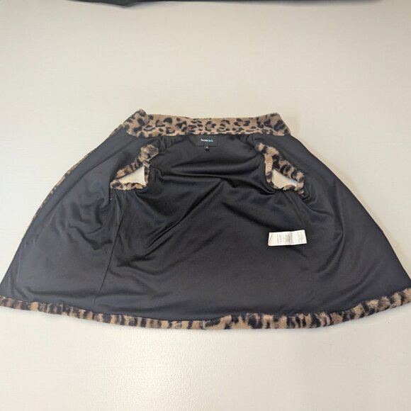 Takara Girls Size Medium Leopard Print Furry Vest *Possible small stain - Picture 6 of 10